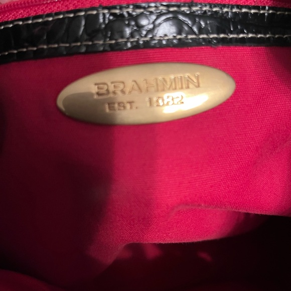 Brahmin Navy & Tan Shoulder Leaf Bucket Bag - Picture 8 of 9